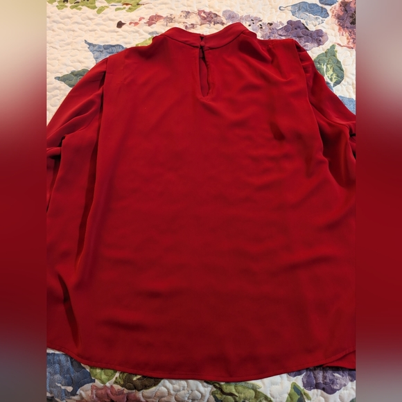 H & M Defined Shoulder Blouse - Picture 6 of 8